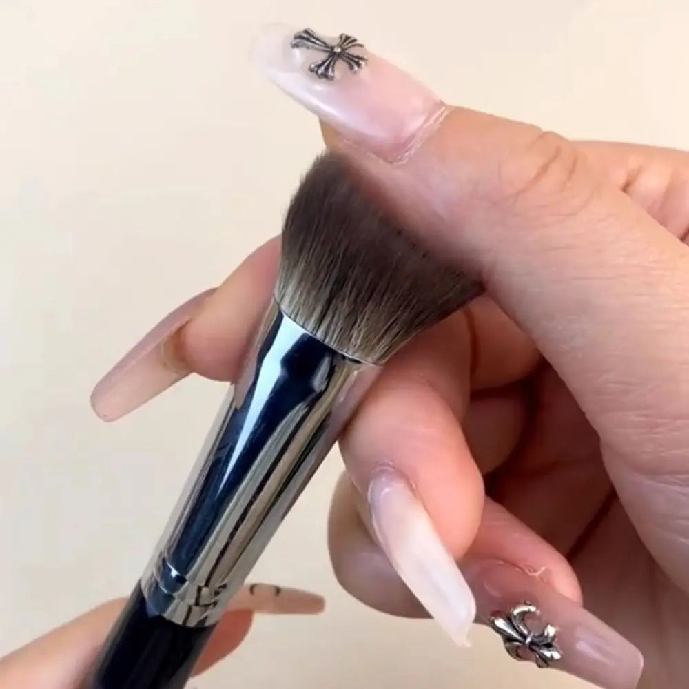17CM Soft Flat Blush Brush – Tongue-Shaped | Precision Blending for Cream, Powder & Liquid Makeup