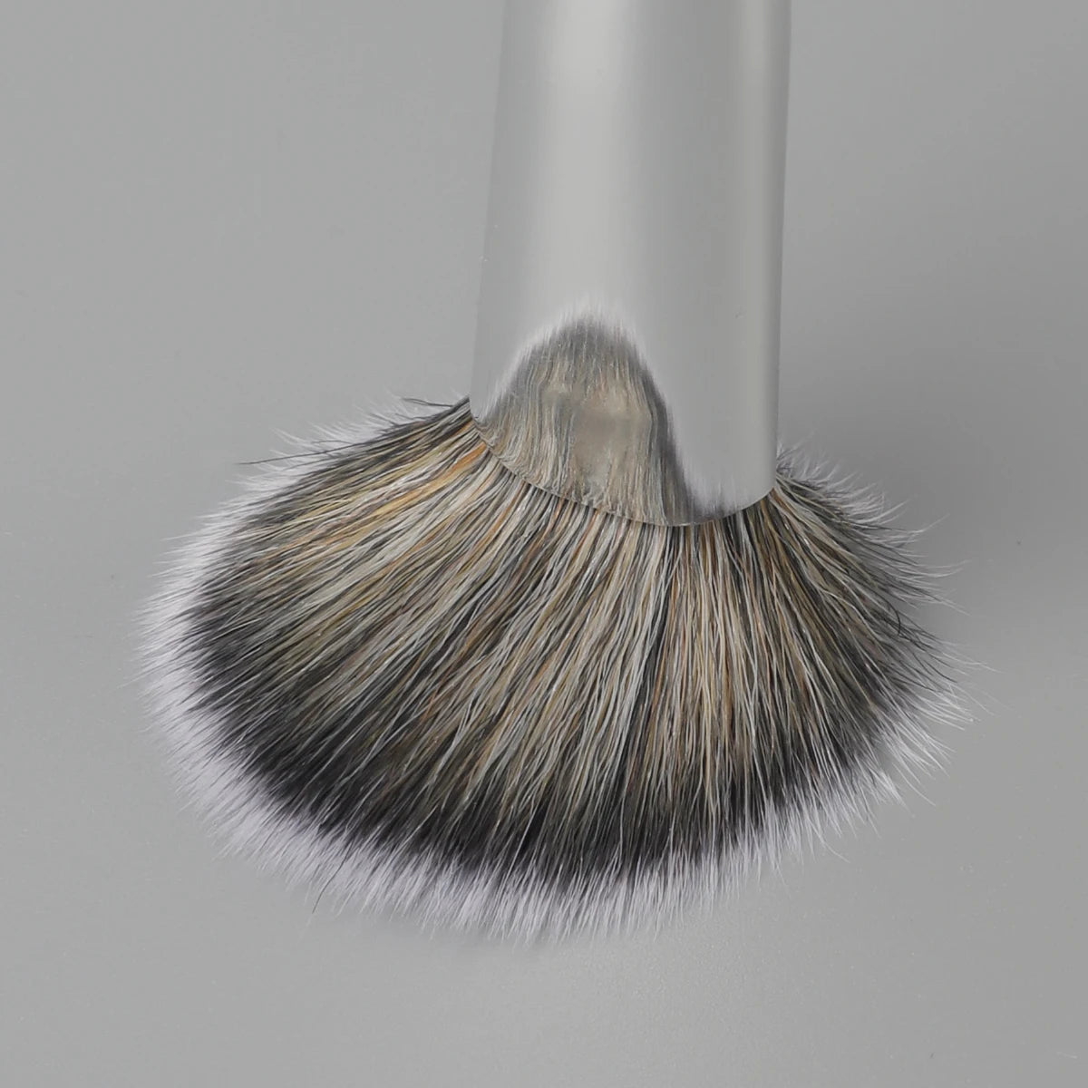 Precise Blush Brush – Ultra-Soft Makeup Brush for Liquid, Cream & Powder Application