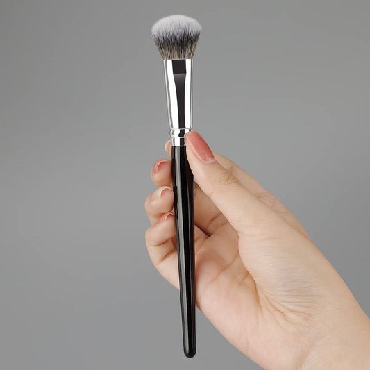 Precise Blush Brush – Ultra-Soft Makeup Brush for Liquid, Cream & Powder Application