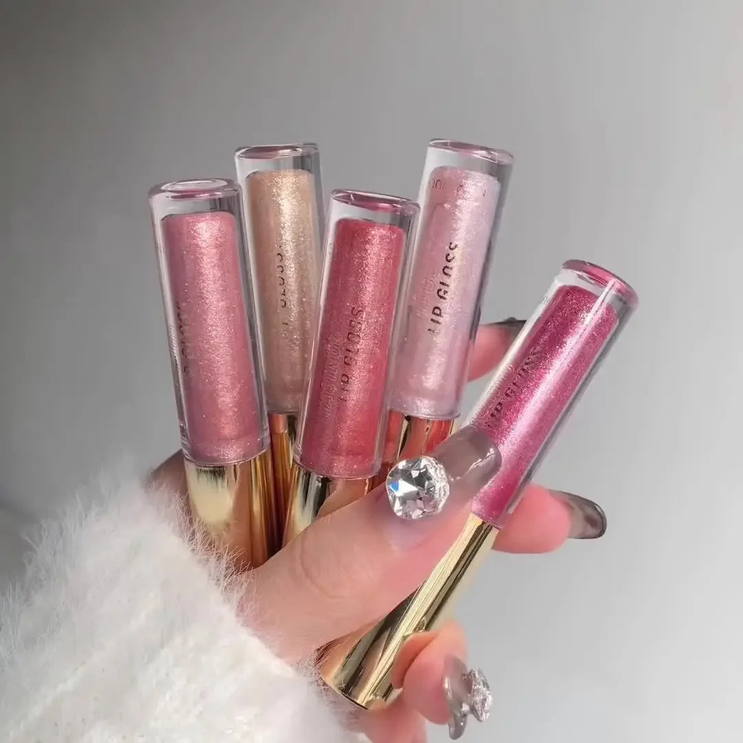 Sparkling Metallic Lip Gloss – Golden Shine, Moisturizing Gel, Anti-Cracking (Winter-Ready)